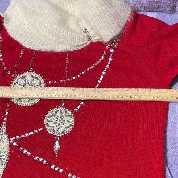 Berek Red Off-the-Shoulder Sweater with White Accents - Picture 5 of 8